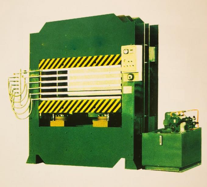 Macchina fresca 220V della stampa della pressa di stampaggio di legno di certificazione del CE per falegnameria 1