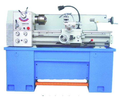 Tornio ad alta velocità di precisione del metallo di vibrazione del tornio del metallo di CNC di Cq6232e anti 1