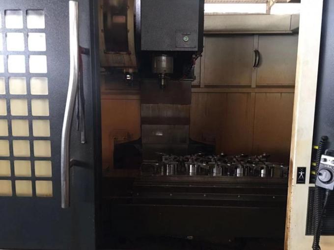 Tornio elettrico di CNC di alta precisione del tornio Mt6 del metallo di CNC con il sistema di controllo di programma 0