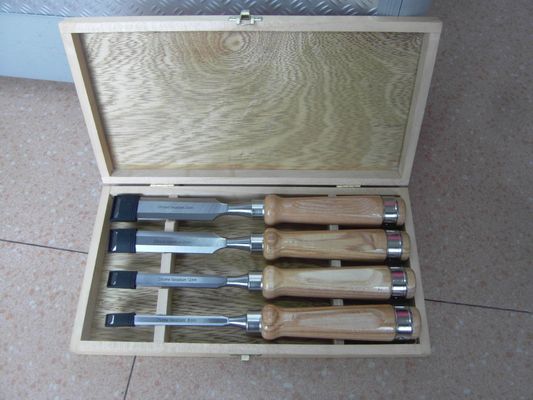 il legno 60crv che scolpisce lo scalpello ha messo il materiale di legno della maniglia di 140mm