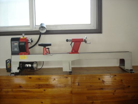 Tornitura approssimativa 500rpm della piccola del tornio di variabile di velocità struttura di legno del ghisa