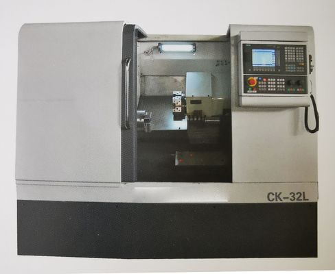 Tornio elettrico di CNC di alta precisione del tornio Mt6 del metallo di CNC con il sistema di controllo di programma