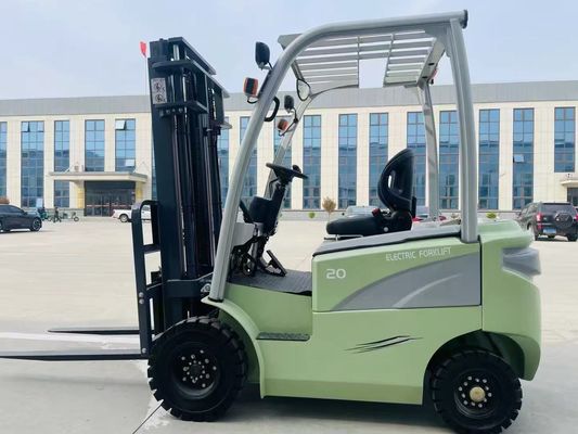 Progetto di costruzione magazzini e trasporti carrelli elevatori elettrici