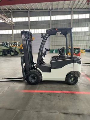 Piccolo carrello elevatore elettrico facile da usare